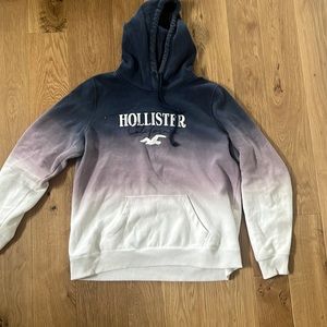 Women’s hollister multi color sweatshirt